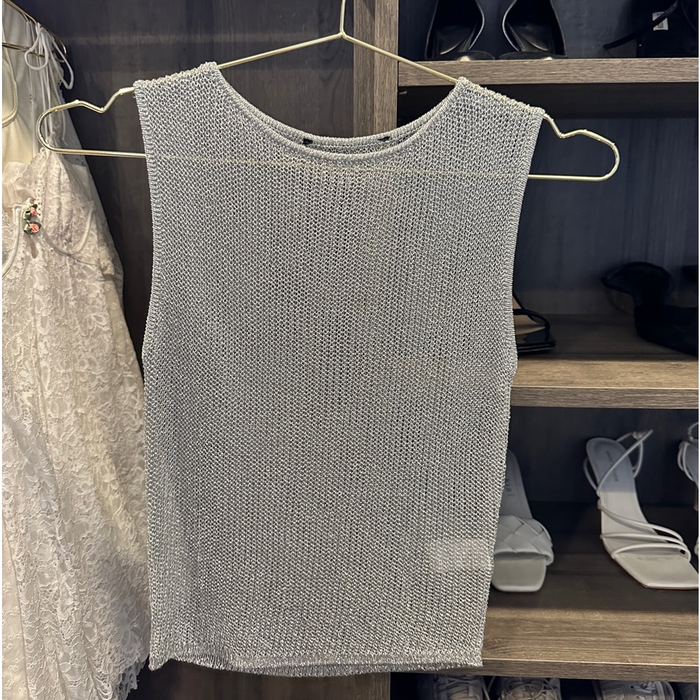 Lioness sparkle top